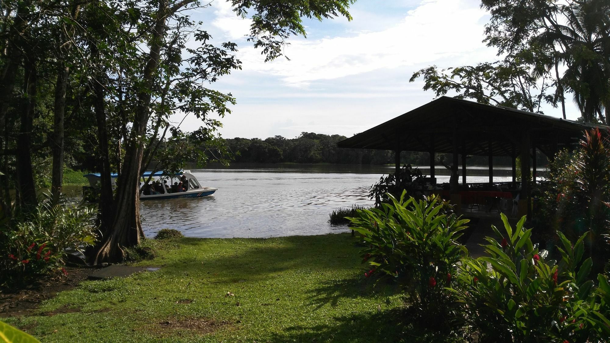 Lirio Lodge Barra de Pacuare Exterior foto